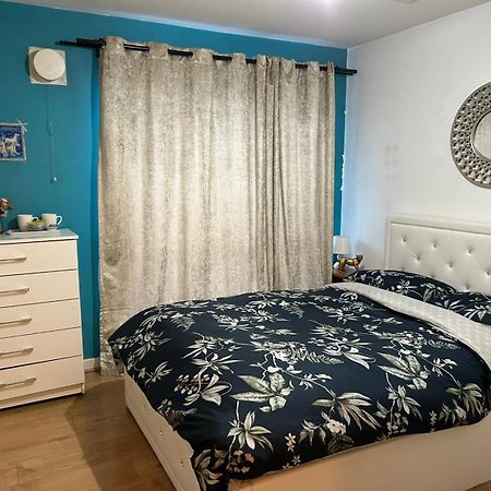 Beautiful 1 Bedroom Ground Floor With Shared Bathroom London Exterior photo