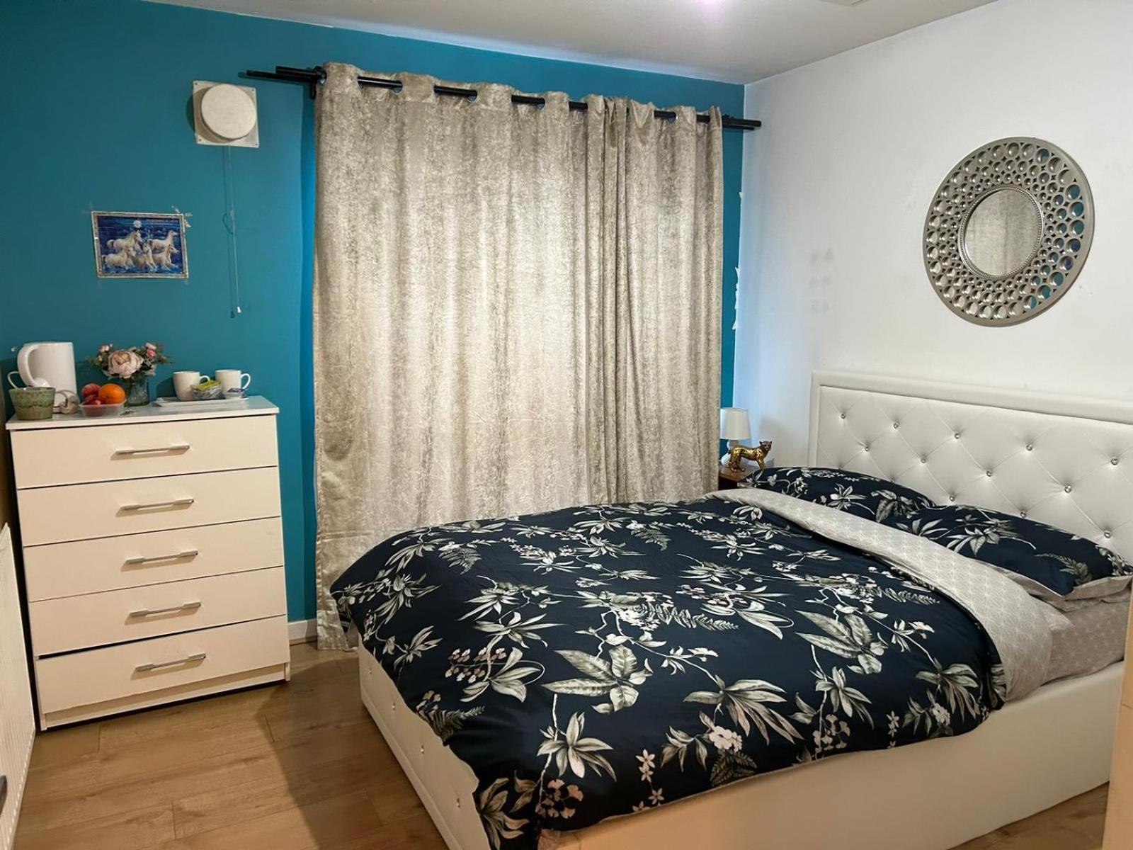 Beautiful 1 Bedroom Ground Floor With Shared Bathroom London Exterior photo